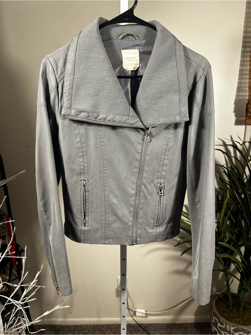 P239. Harper Heritage Faux Leather-Asymmetrical Zip Jacket medium